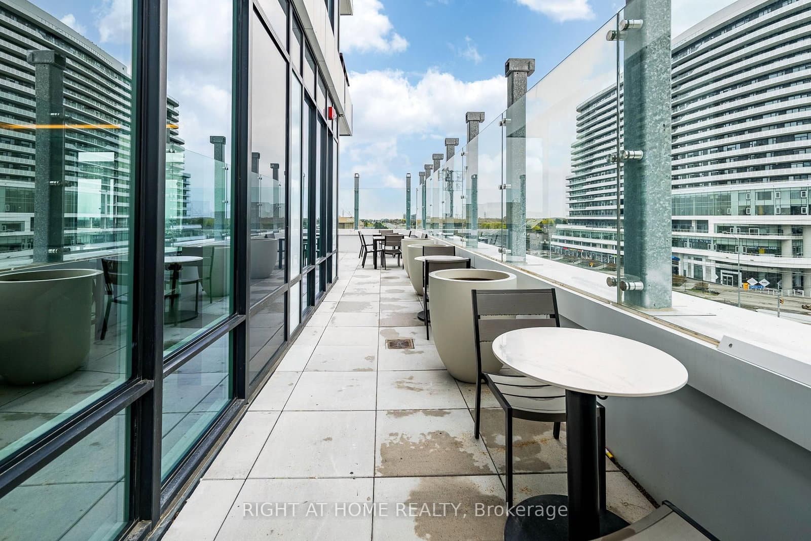 2485 Eglinton Avenue W, Unit 418 thumbnail 23