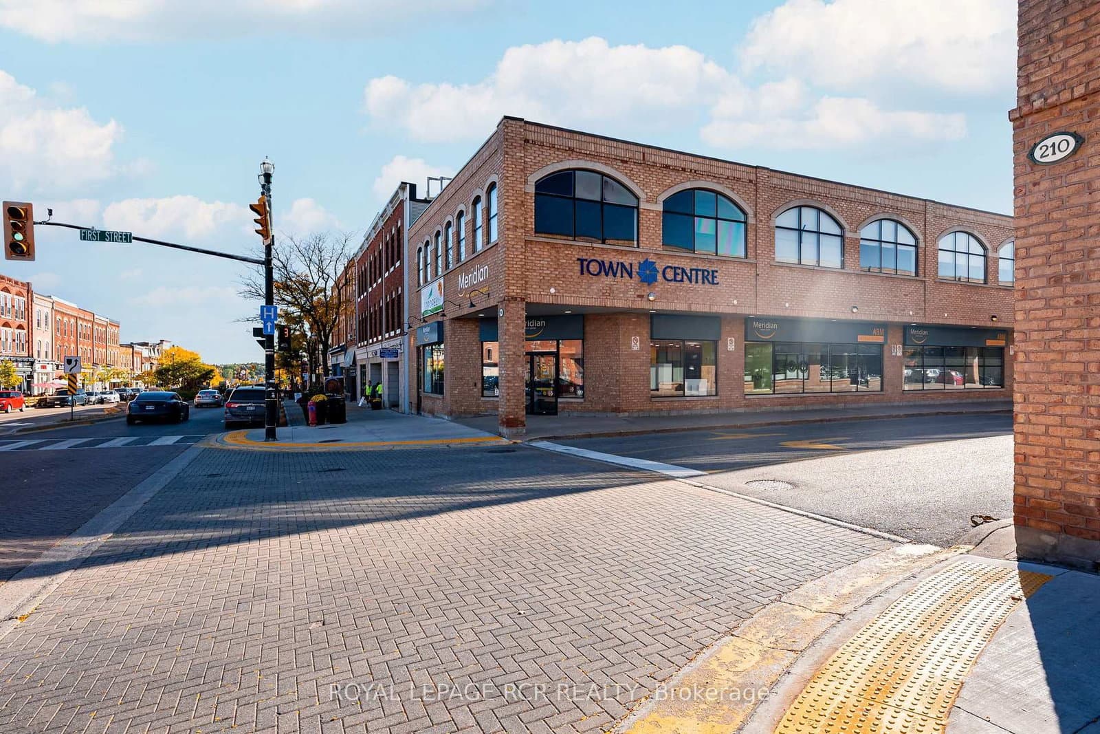 190 Broadway, Unit 205 - Image 1