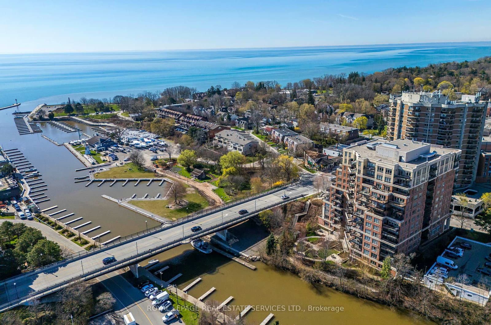 #405 - 111 Forsythe Street