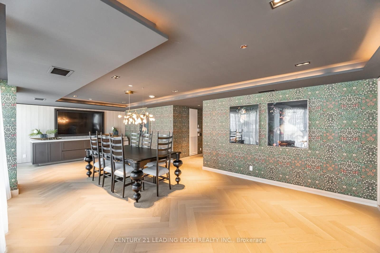 405 Dundas Street W, Unit 317 thumbnail 28