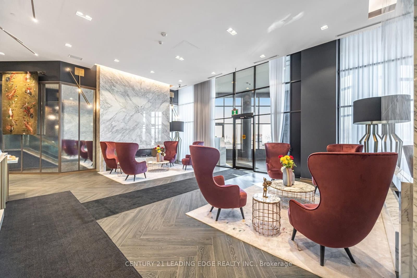 405 Dundas Street W, Unit 317 thumbnail 3