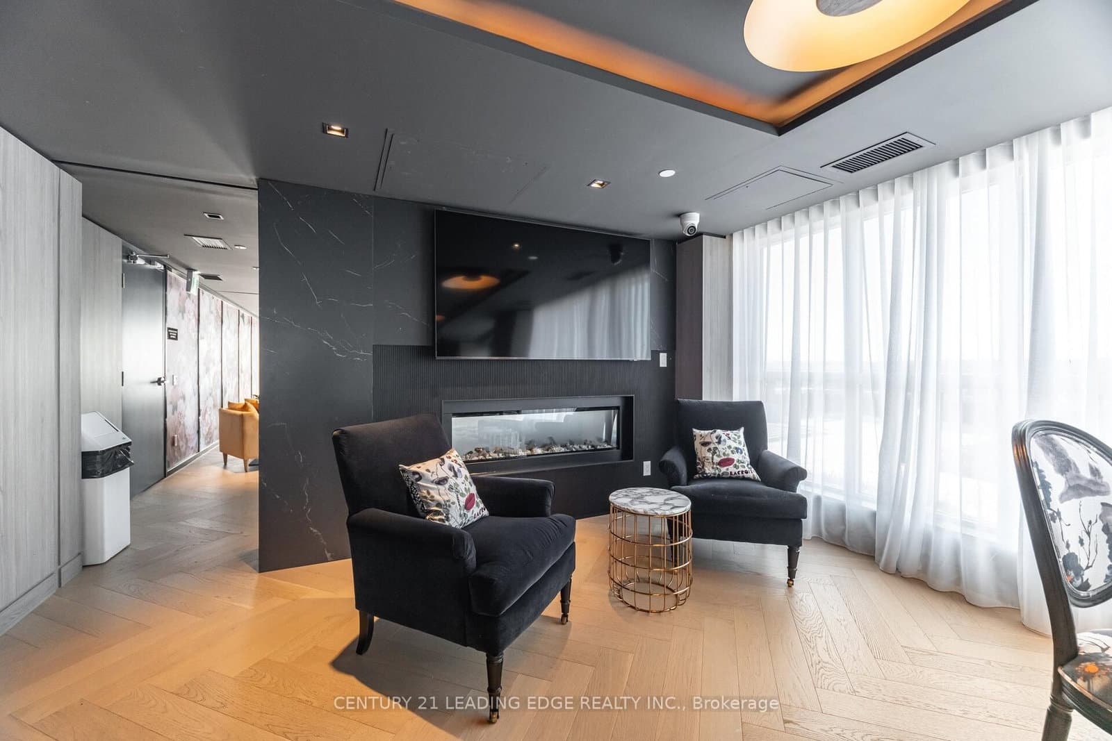 405 Dundas Street W, Unit 317 thumbnail 34