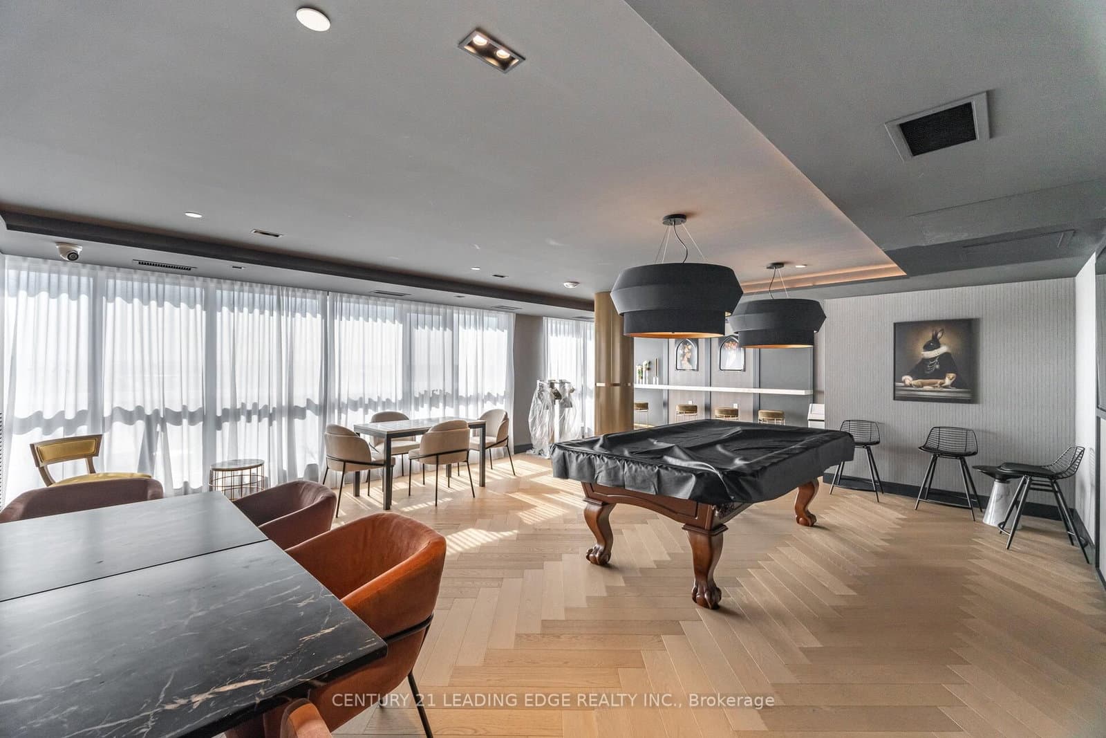 405 Dundas Street W, Unit 317 thumbnail 38