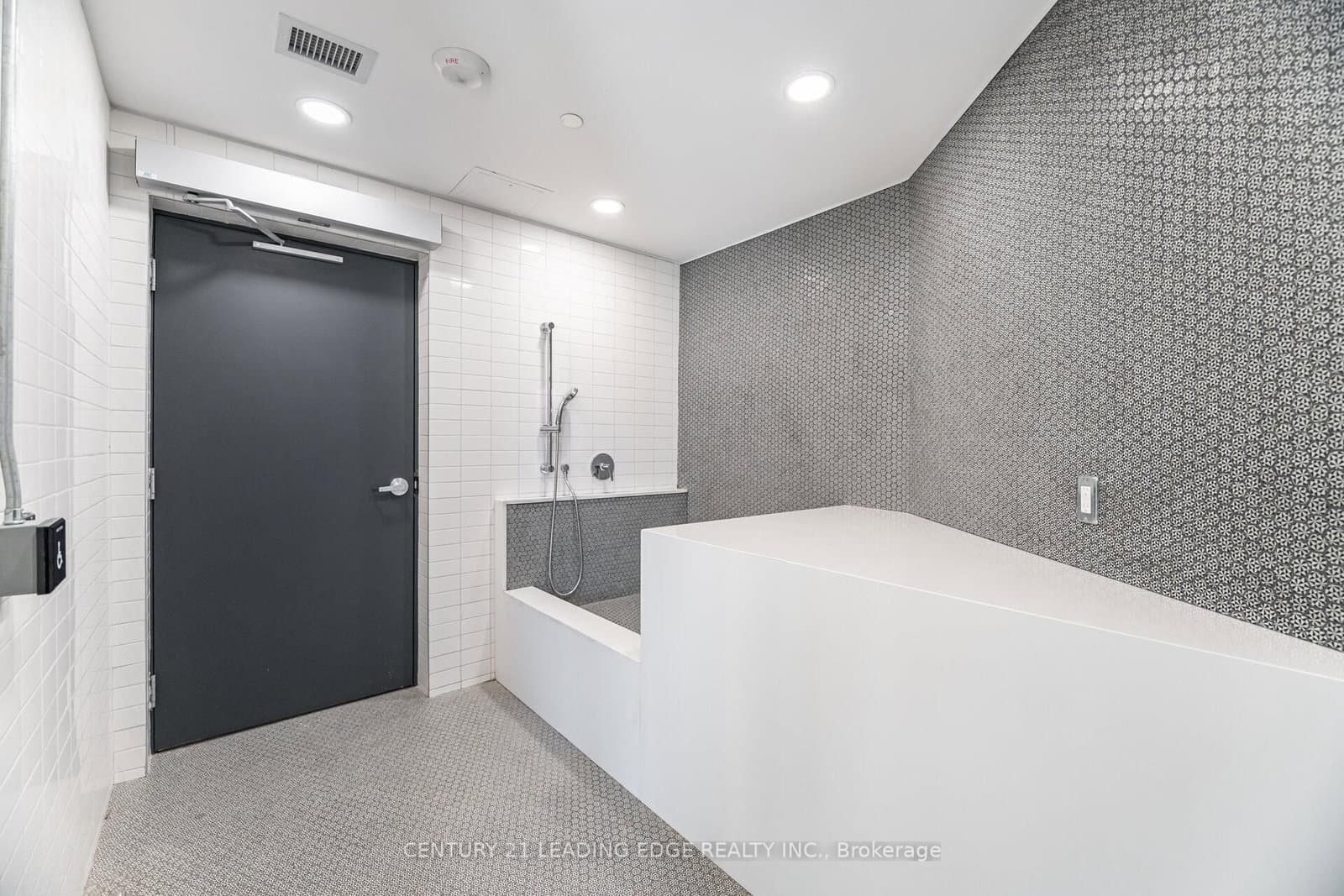 405 Dundas Street W, Unit 317 thumbnail 46