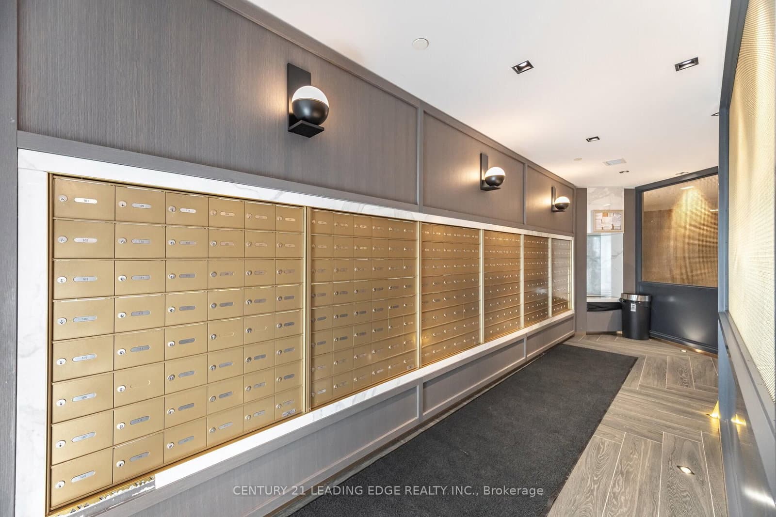 405 Dundas Street W, Unit 317 thumbnail 47