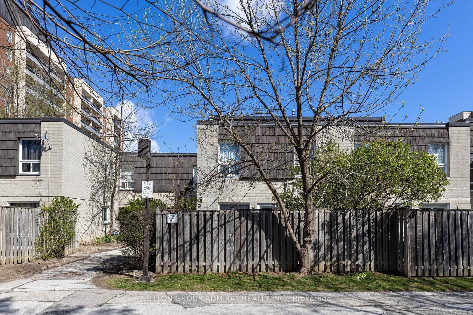 21 Four Winds Drive, Unit 11 - Image 1