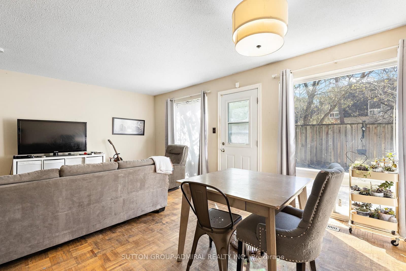 21 Four Winds Drive, Unit 11 thumbnail 10