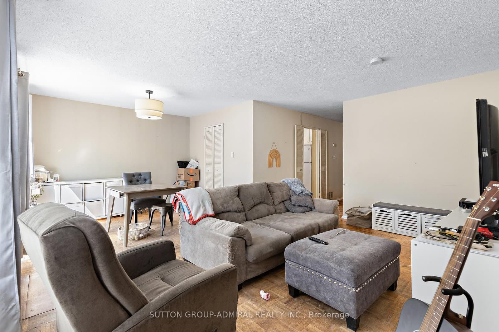 21 Four Winds Drive, Unit 11 thumbnail 6