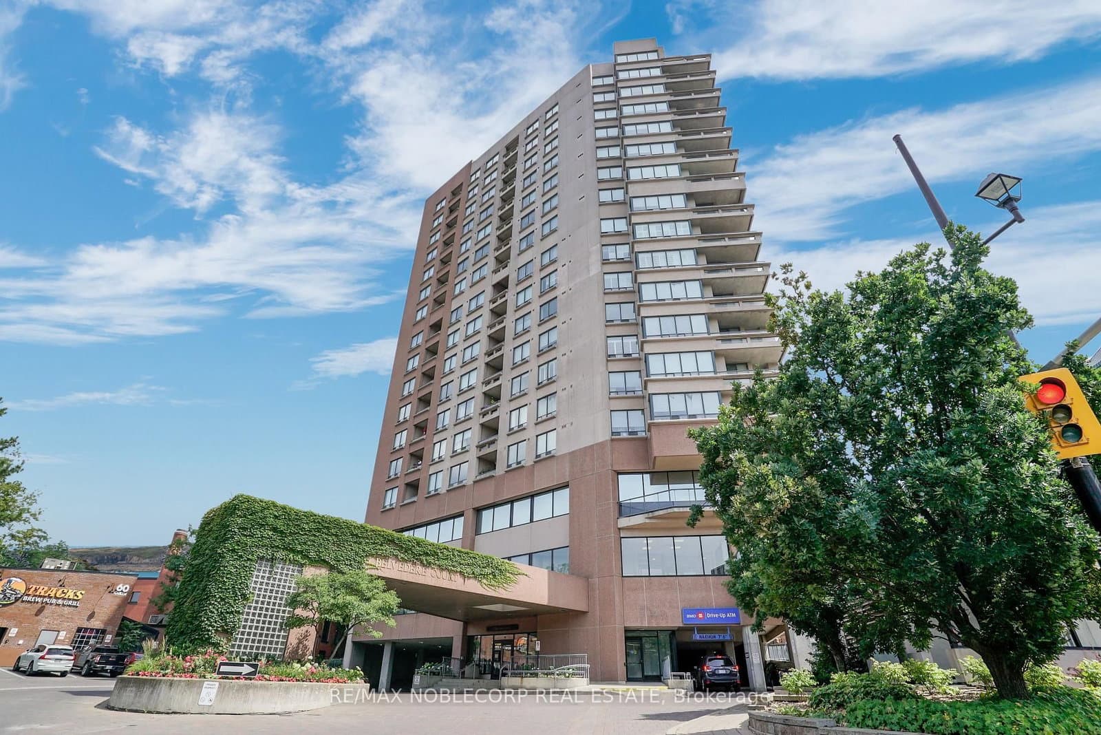 #709 - 1 Belvedere Court