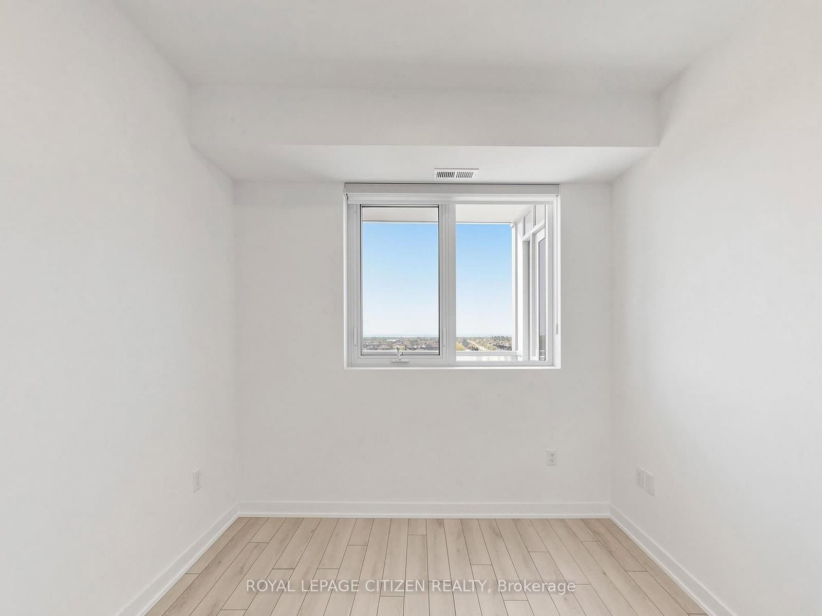 1005 Dundas Street, Unit 814 thumbnail 22