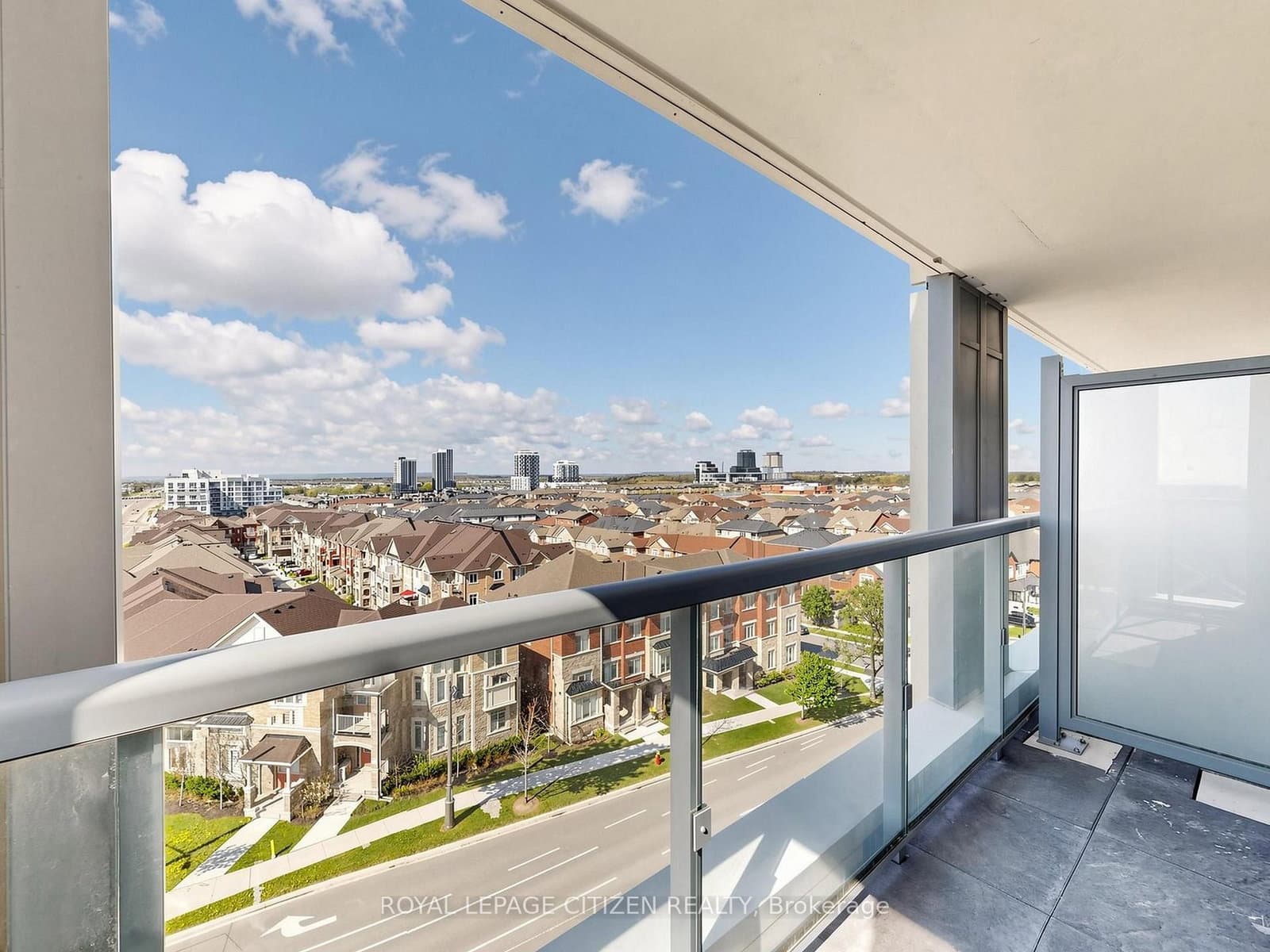 1005 Dundas Street, Unit 814 thumbnail 31