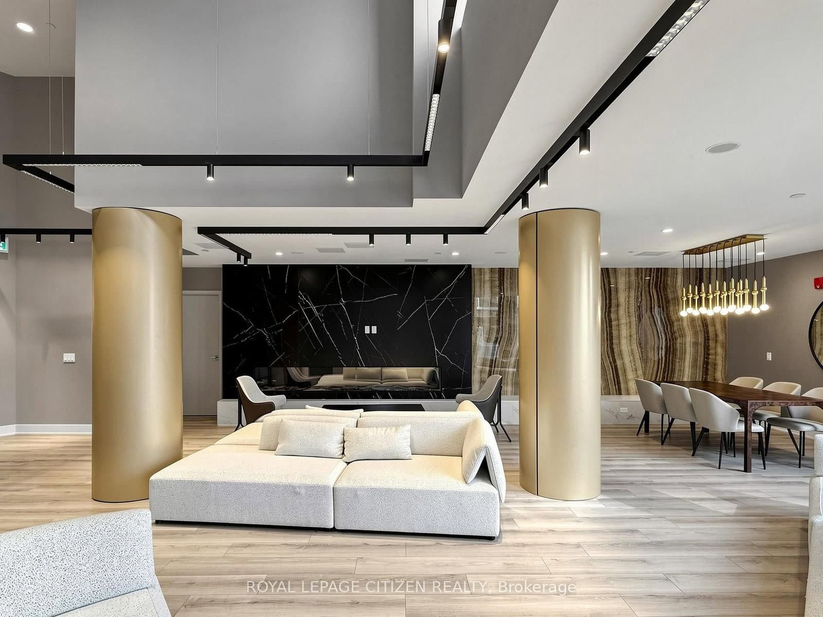1005 Dundas Street, Unit 814 thumbnail 39
