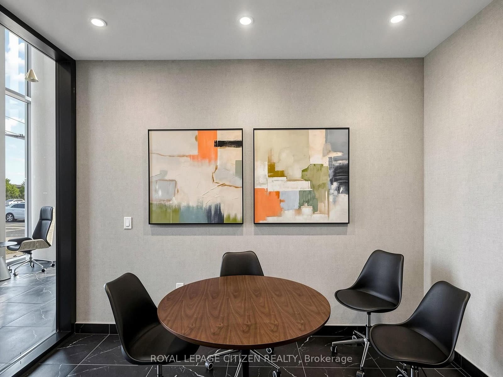 1005 Dundas Street, Unit 814 thumbnail 44