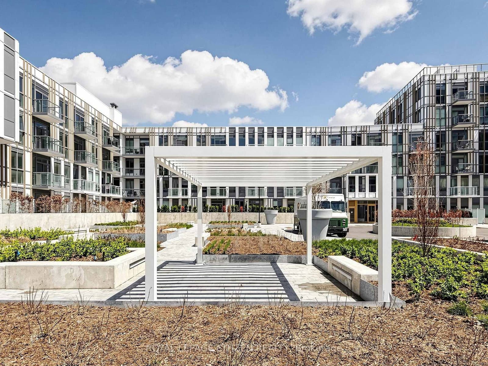 1005 Dundas Street, Unit 814 thumbnail 48