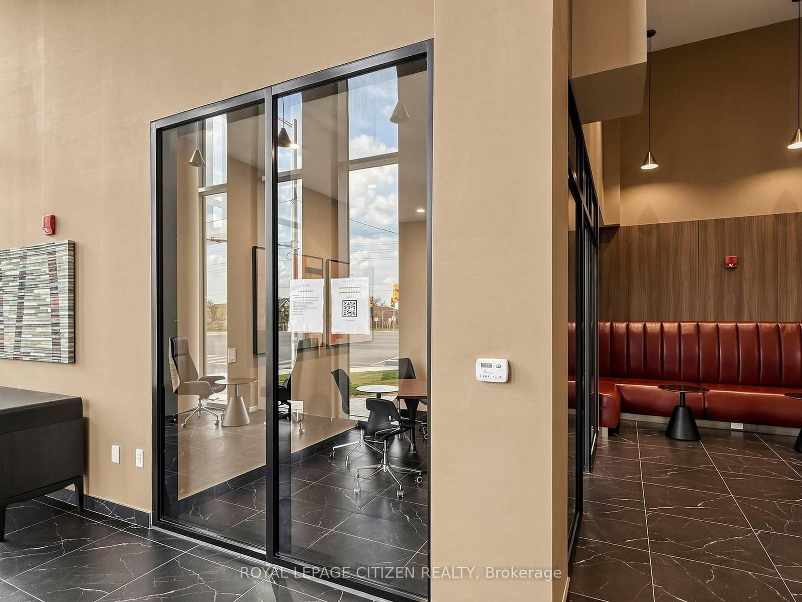 1005 Dundas Street, Unit 814 thumbnail 6