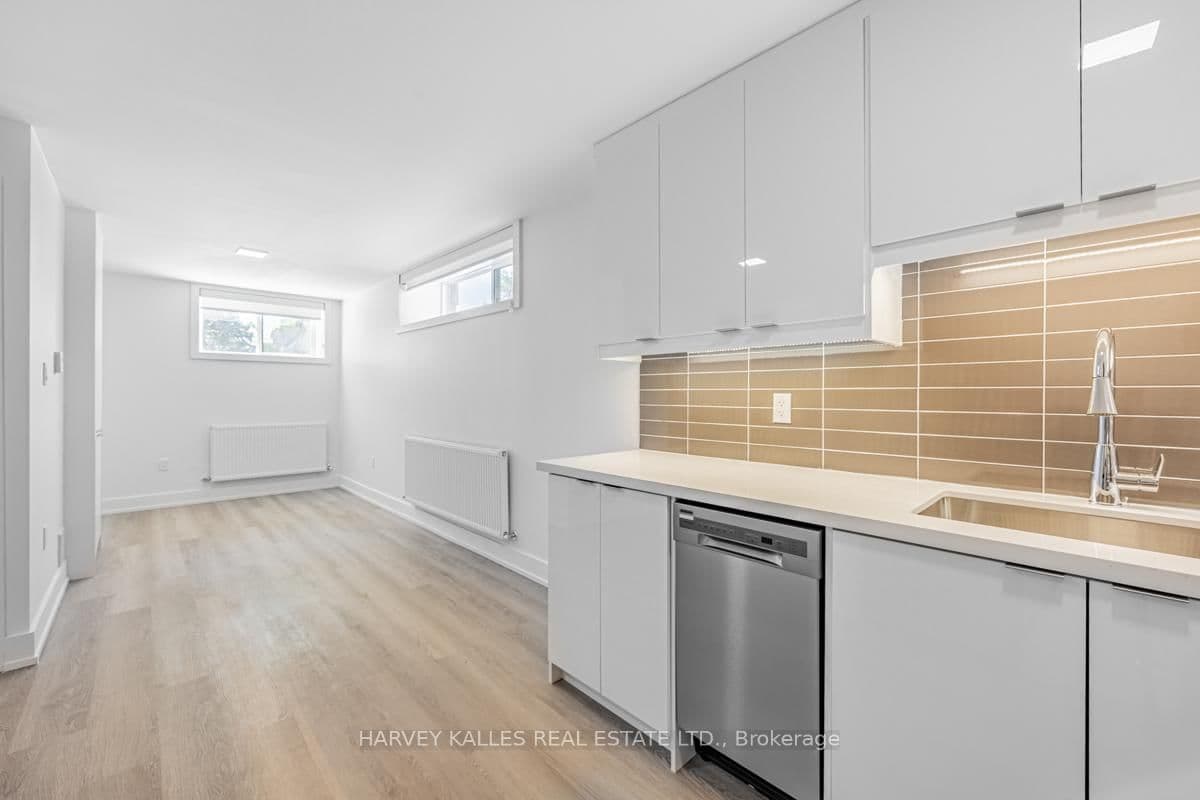 18 Cavell Avenue thumbnail 14