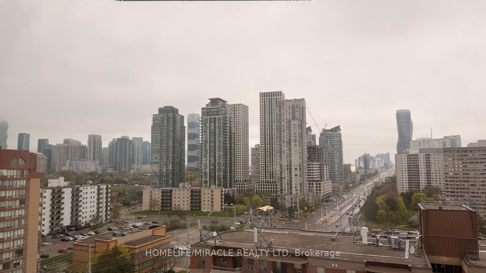 1 Fairview Road, Unit 1307