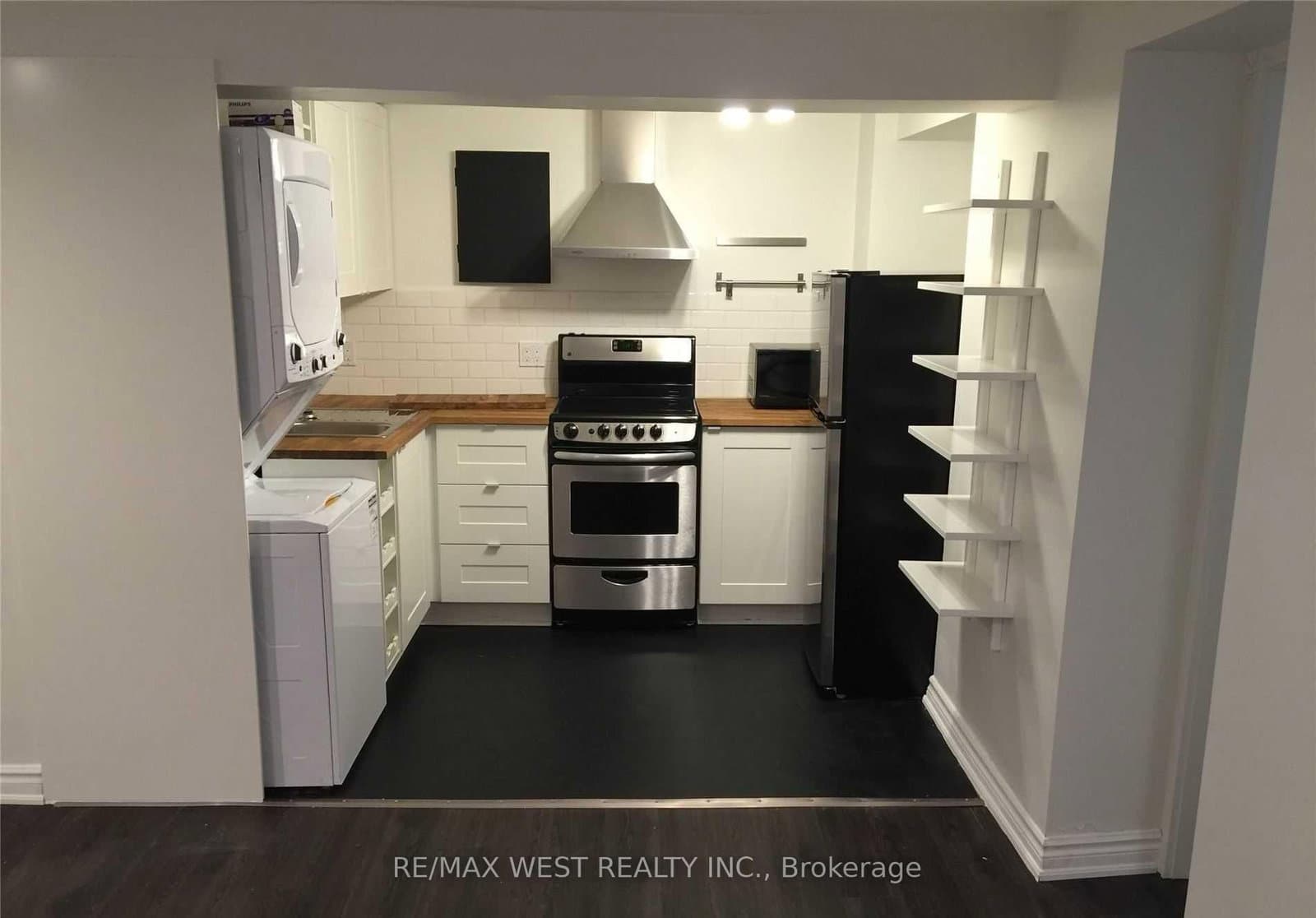 152 Dowling Avenue, Unit 4 thumbnail 2