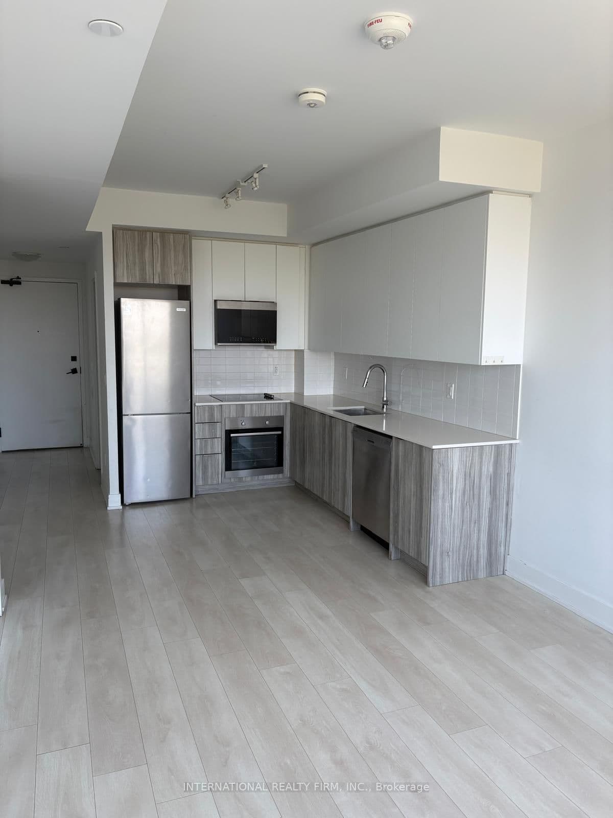 2489 Taunton Road, Unit 916 thumbnail 3