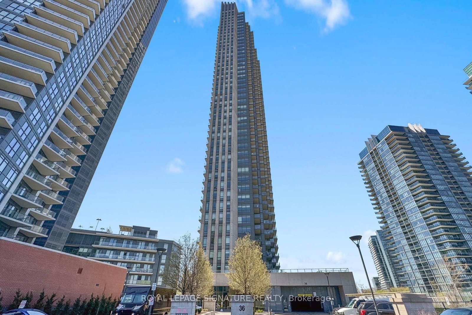 #301 - 36 Park Lawn Road