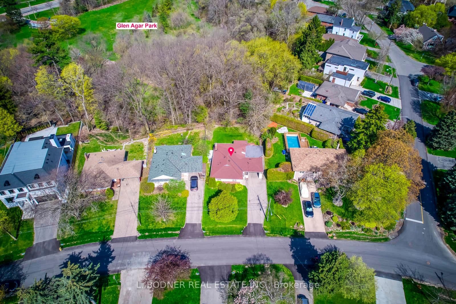 84 Ravenscrest Drive thumbnail 3