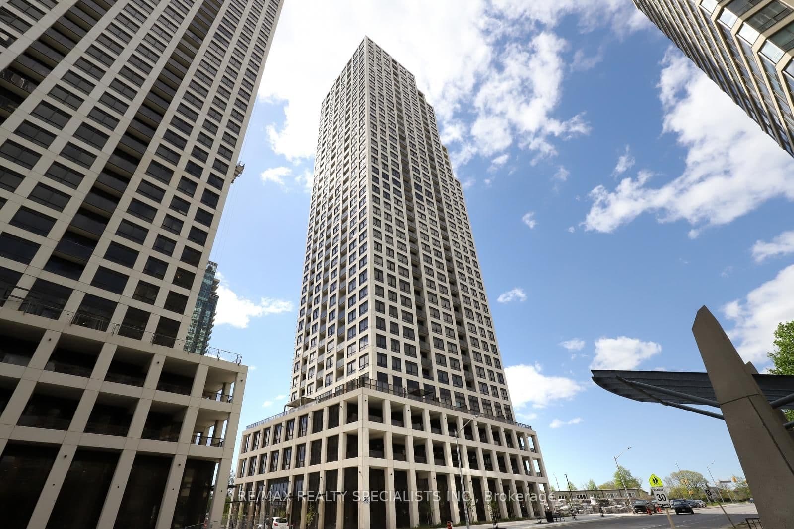 36 Elm Drive W, Unit 1109