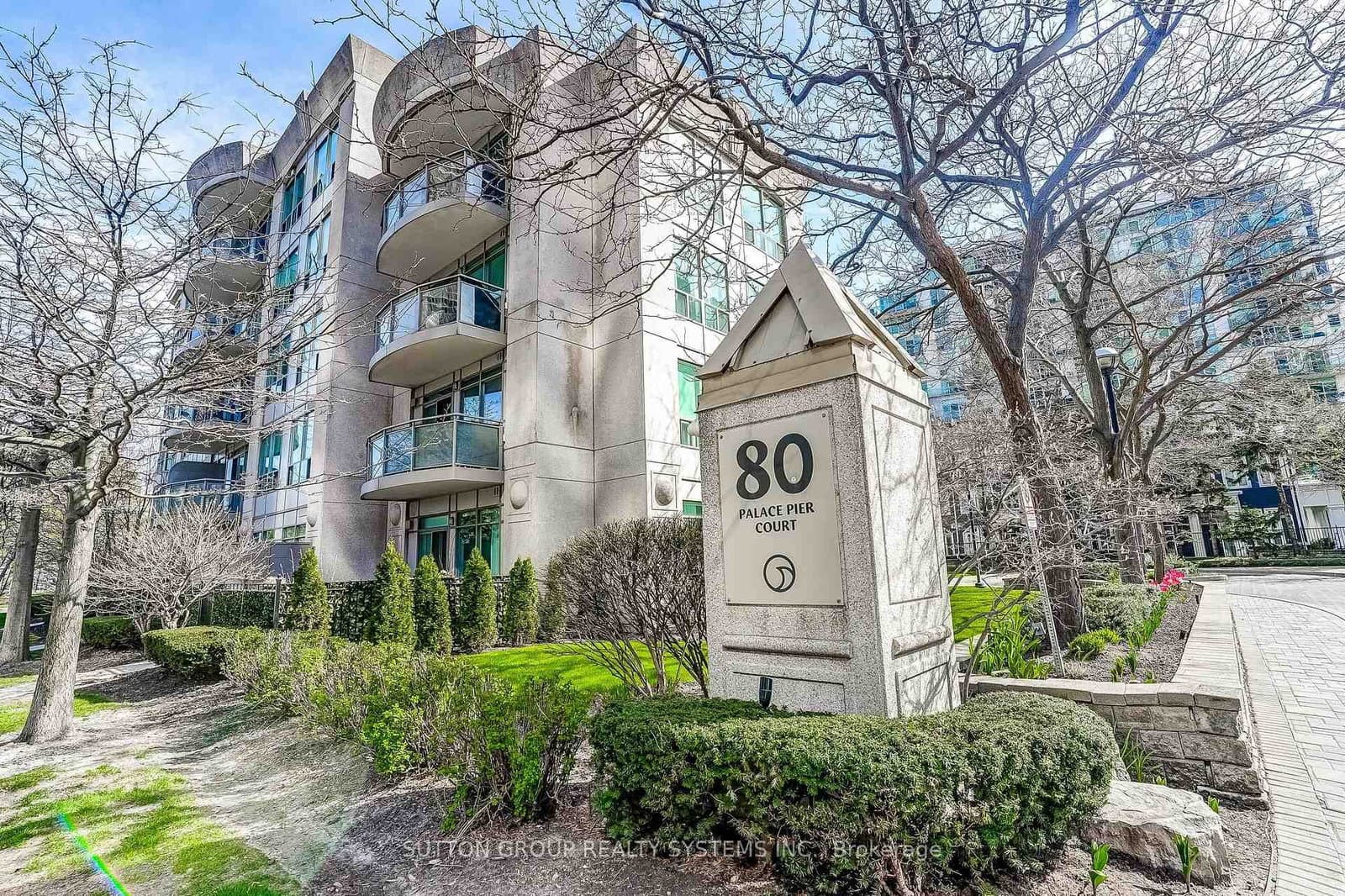 #404 - 80 Palace Pier Court