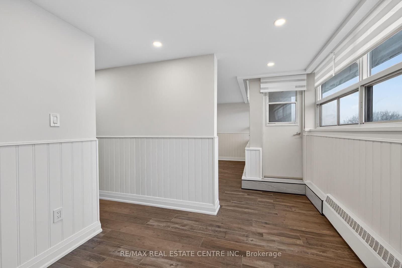212 Kerr Street, Unit 702 thumbnail 15
