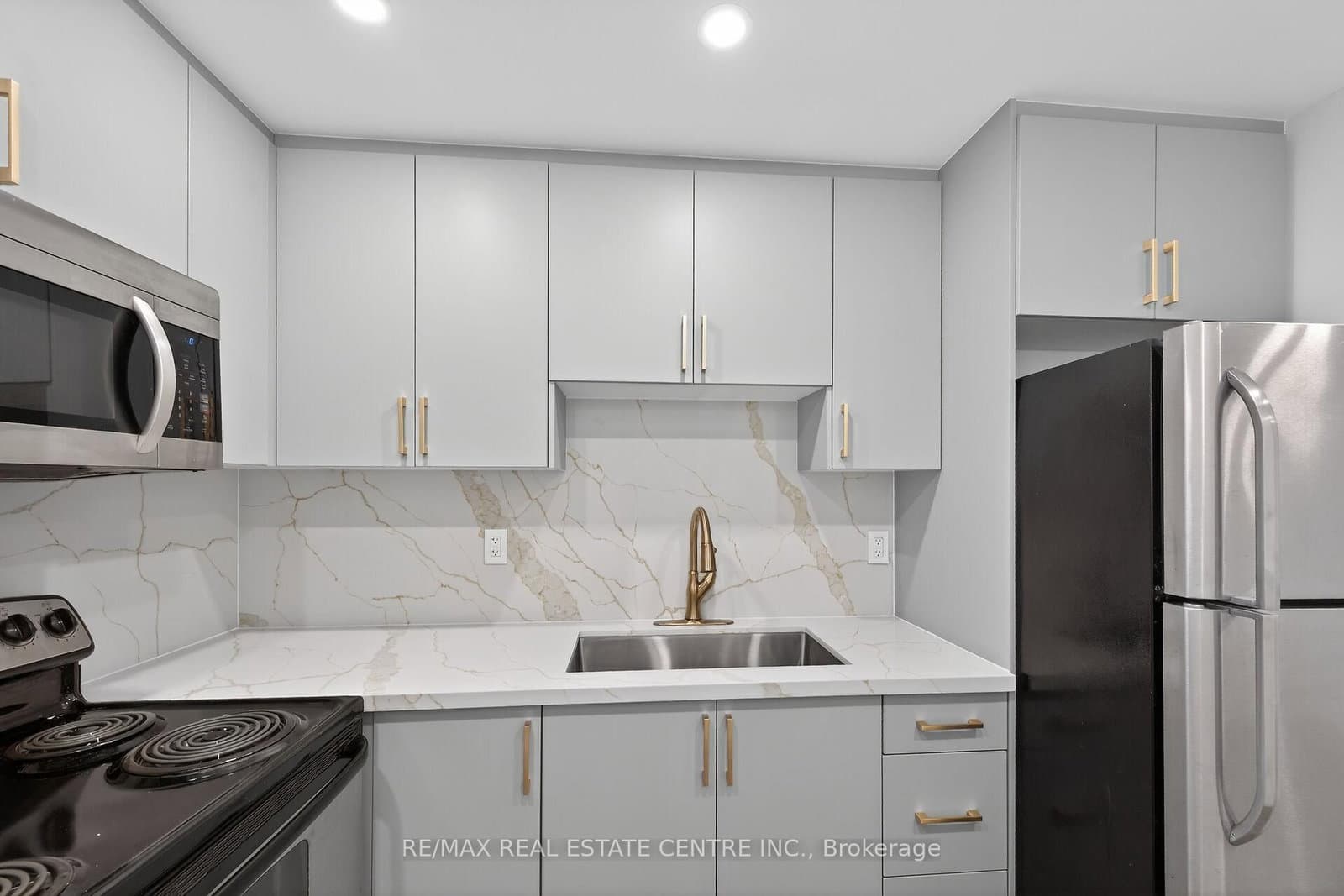 212 Kerr Street, Unit 702 thumbnail 17