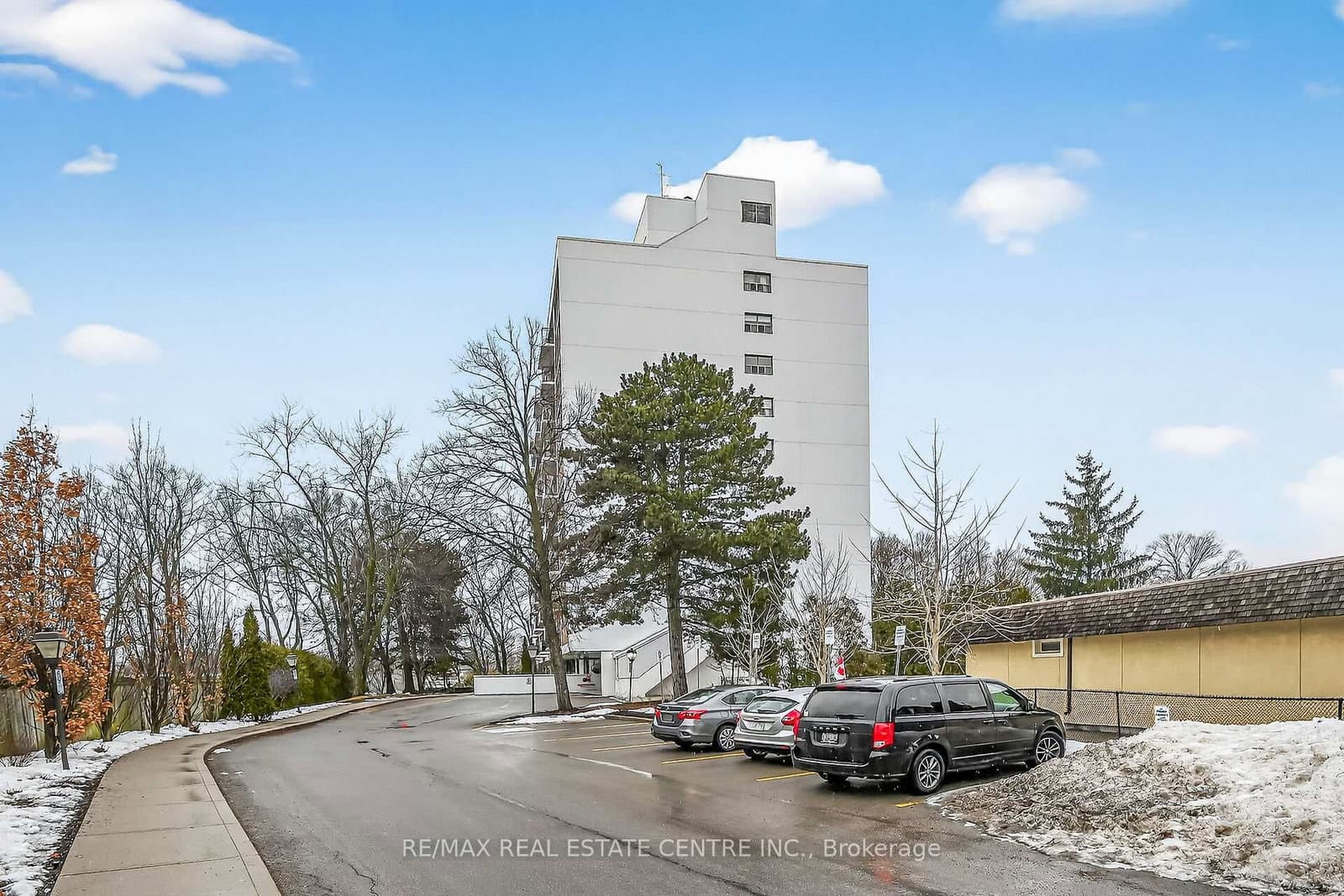 212 Kerr Street, Unit 702 thumbnail 2