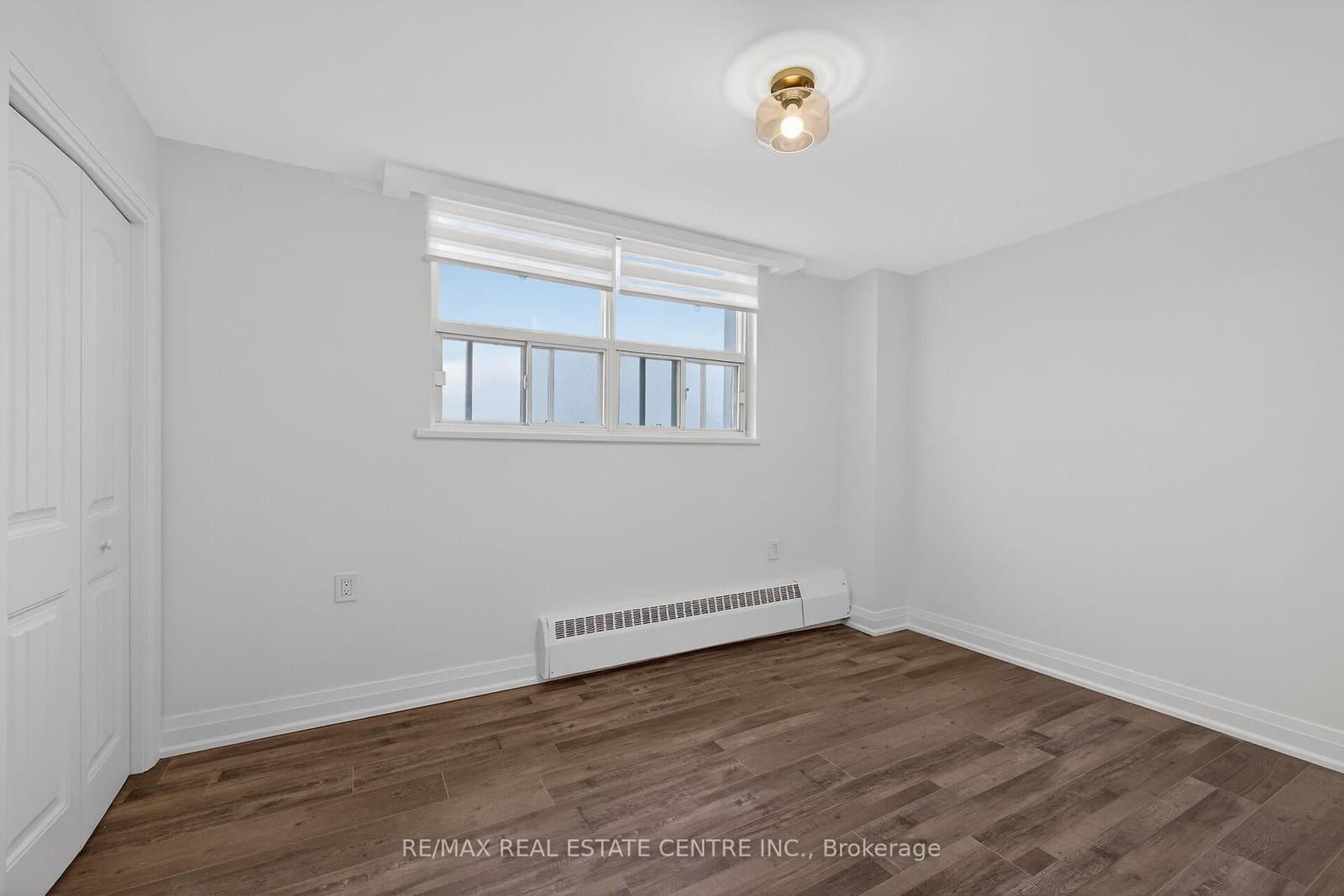 212 Kerr Street, Unit 702 thumbnail 22