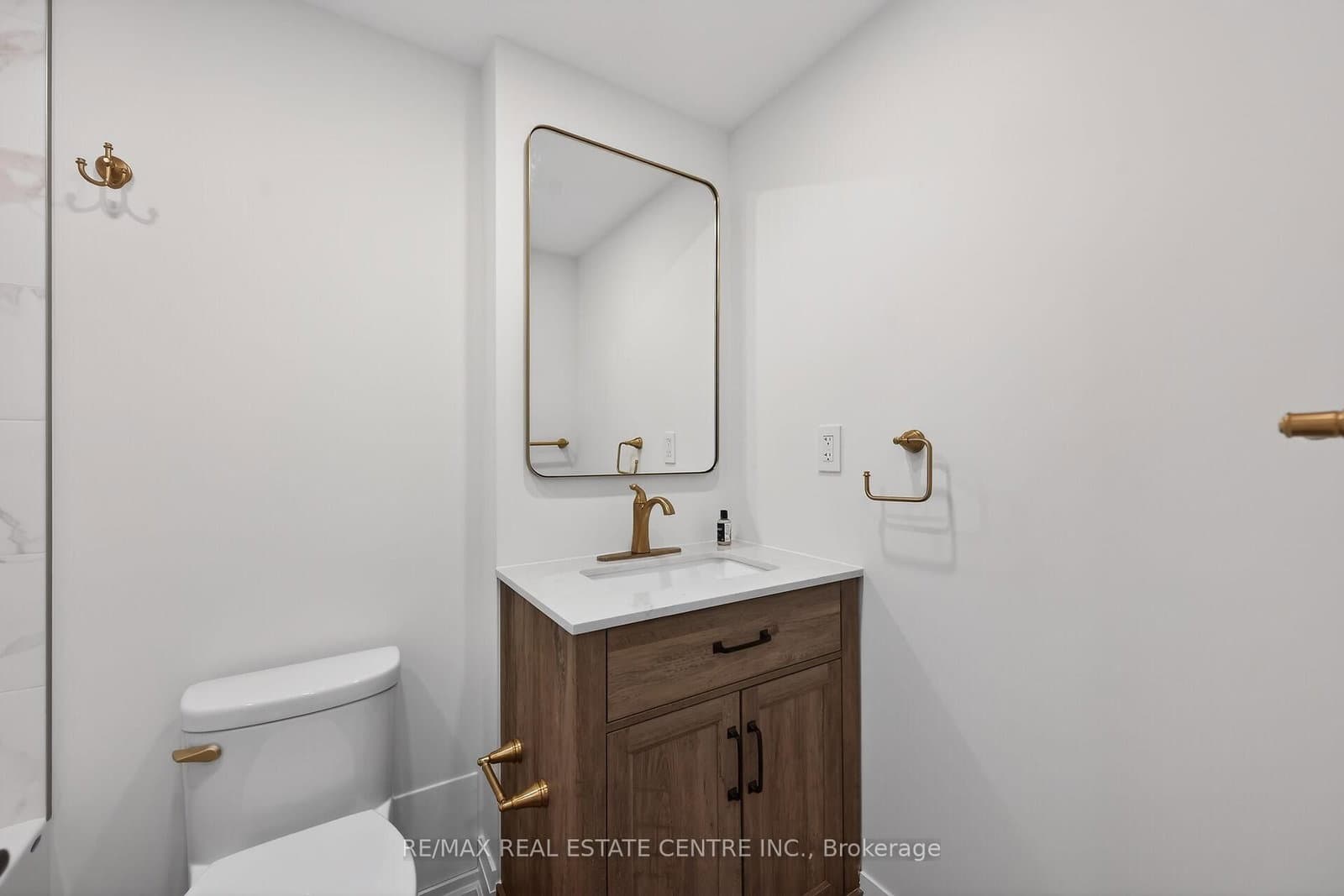 212 Kerr Street, Unit 702 thumbnail 25