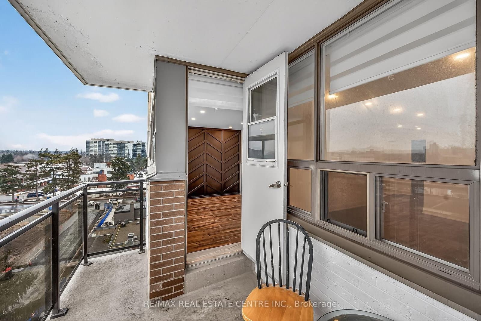 212 Kerr Street, Unit 702 thumbnail 27