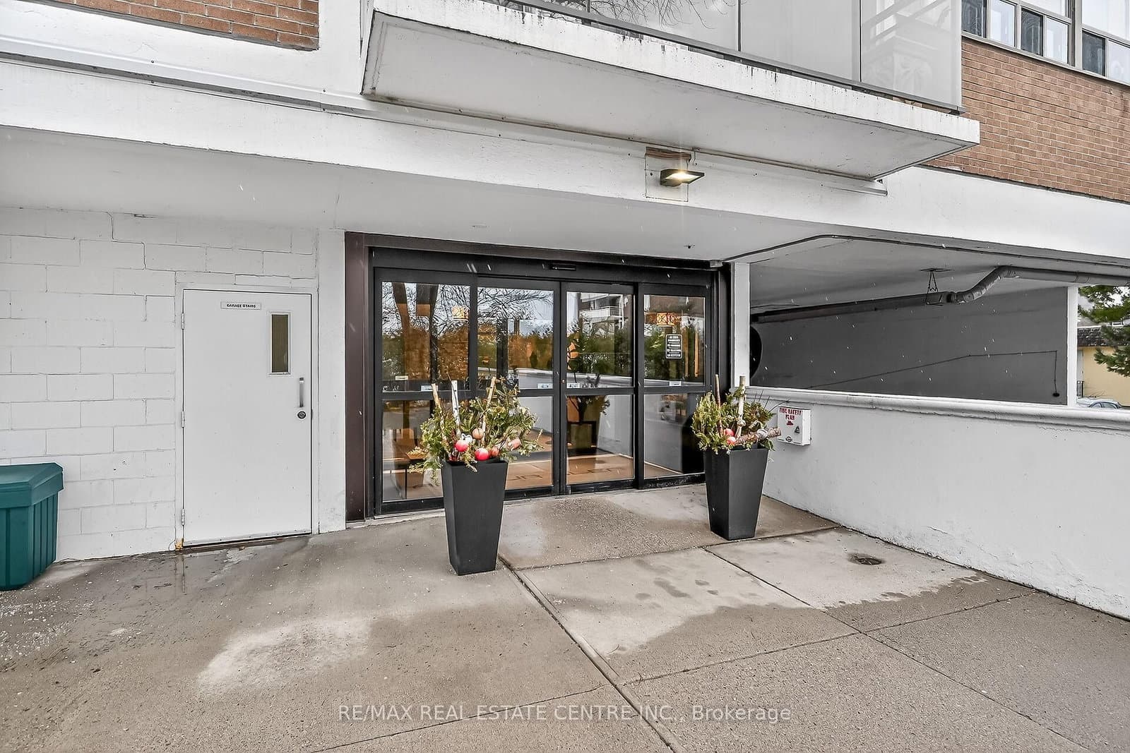 212 Kerr Street, Unit 702 thumbnail 3