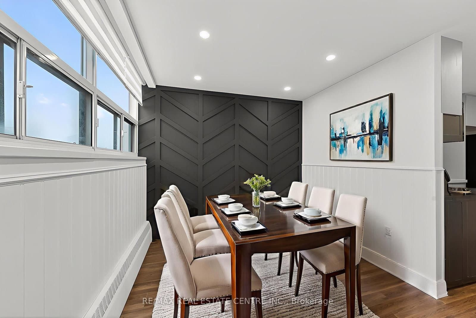212 Kerr Street, Unit 702 thumbnail 5