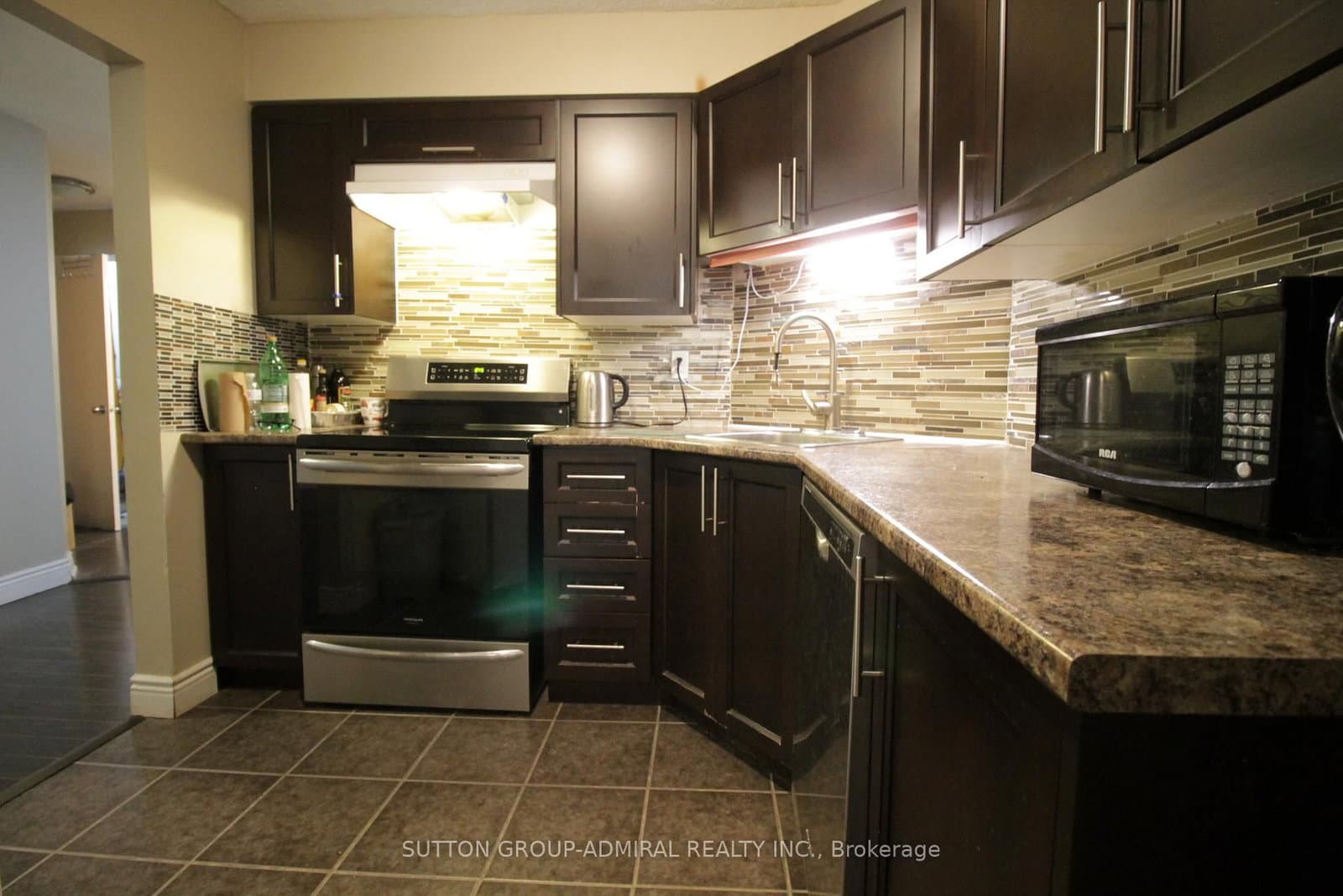 41 Markbrook Lane, Unit 610 thumbnail 15