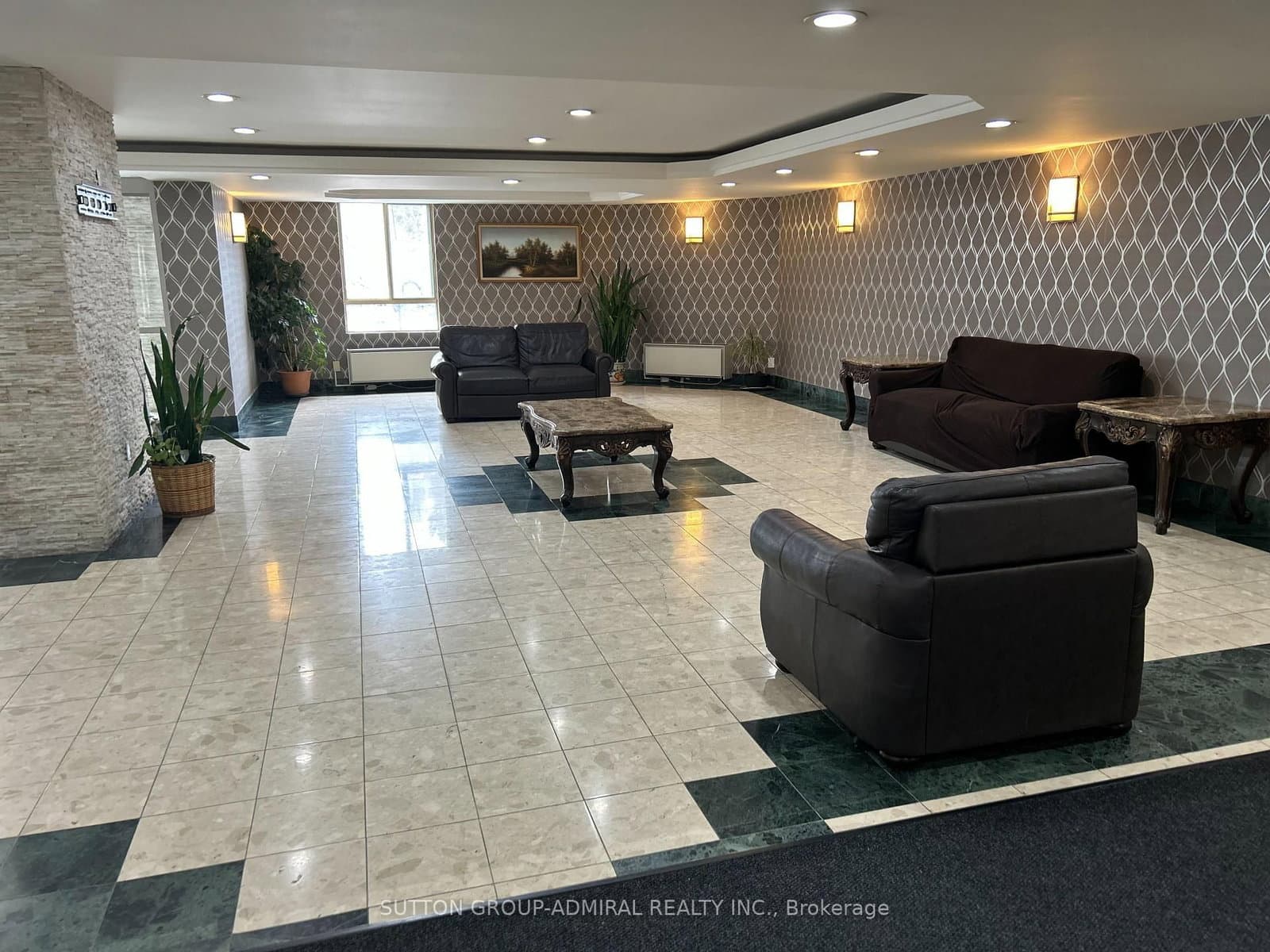 41 Markbrook Lane, Unit 610 thumbnail 3