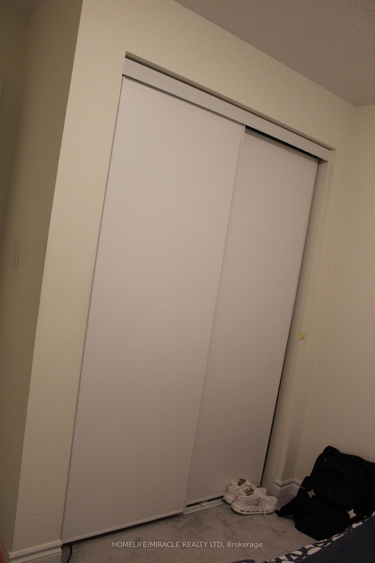 240 Lagerfeld Drive, Unit 5 thumbnail 14