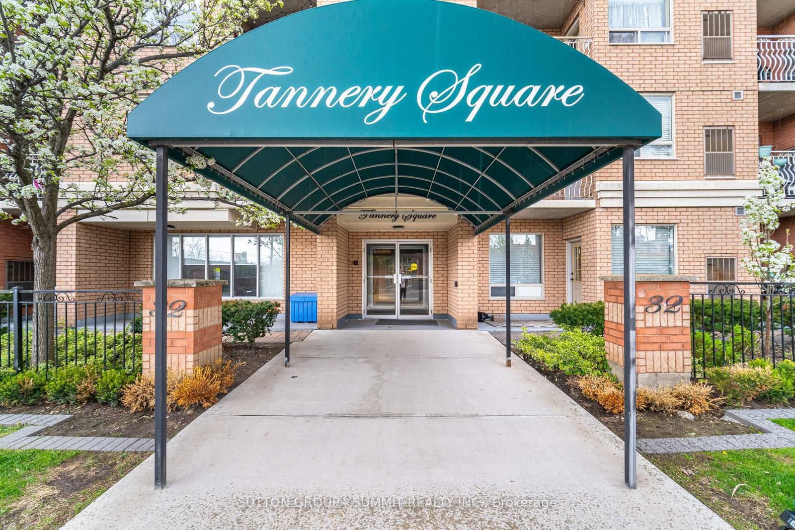 #504 - 32 Tannery Street