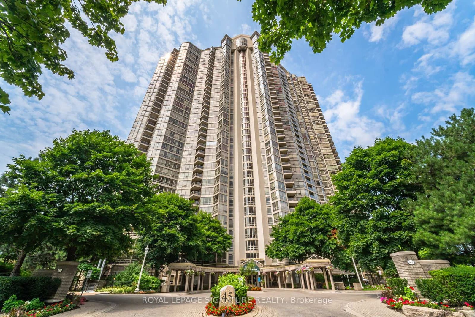#3208 - 45 Kingsbridge Garden Circle