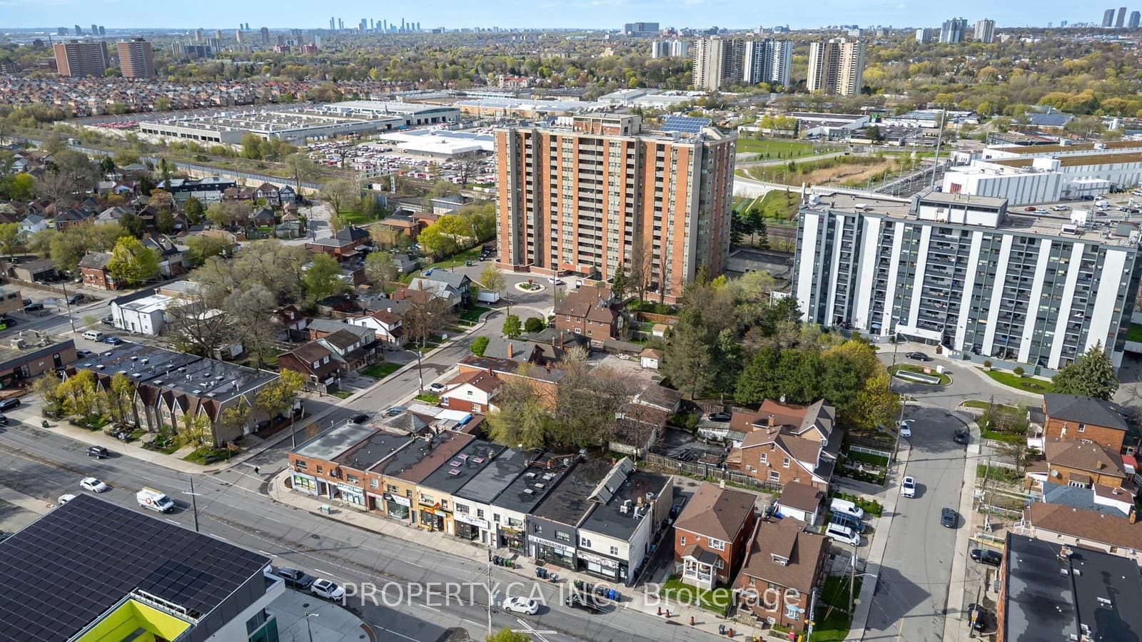 1213 Weston Road thumbnail 4