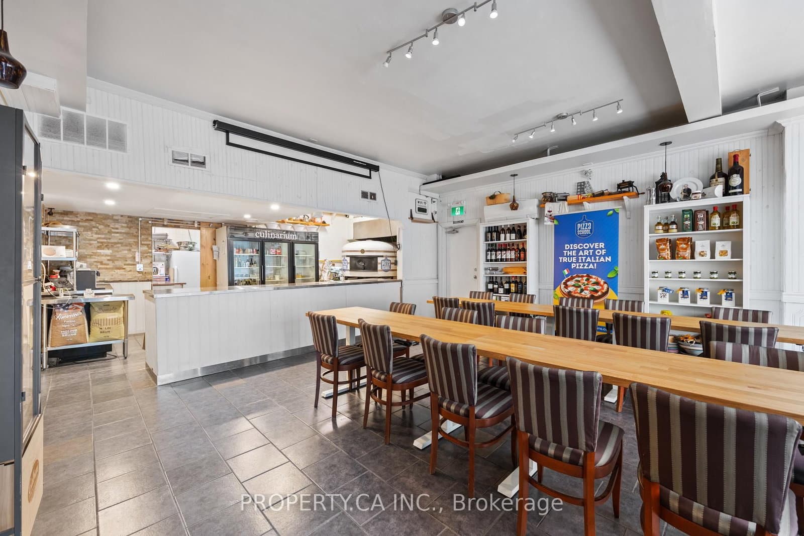 1213 Weston Road thumbnail 6