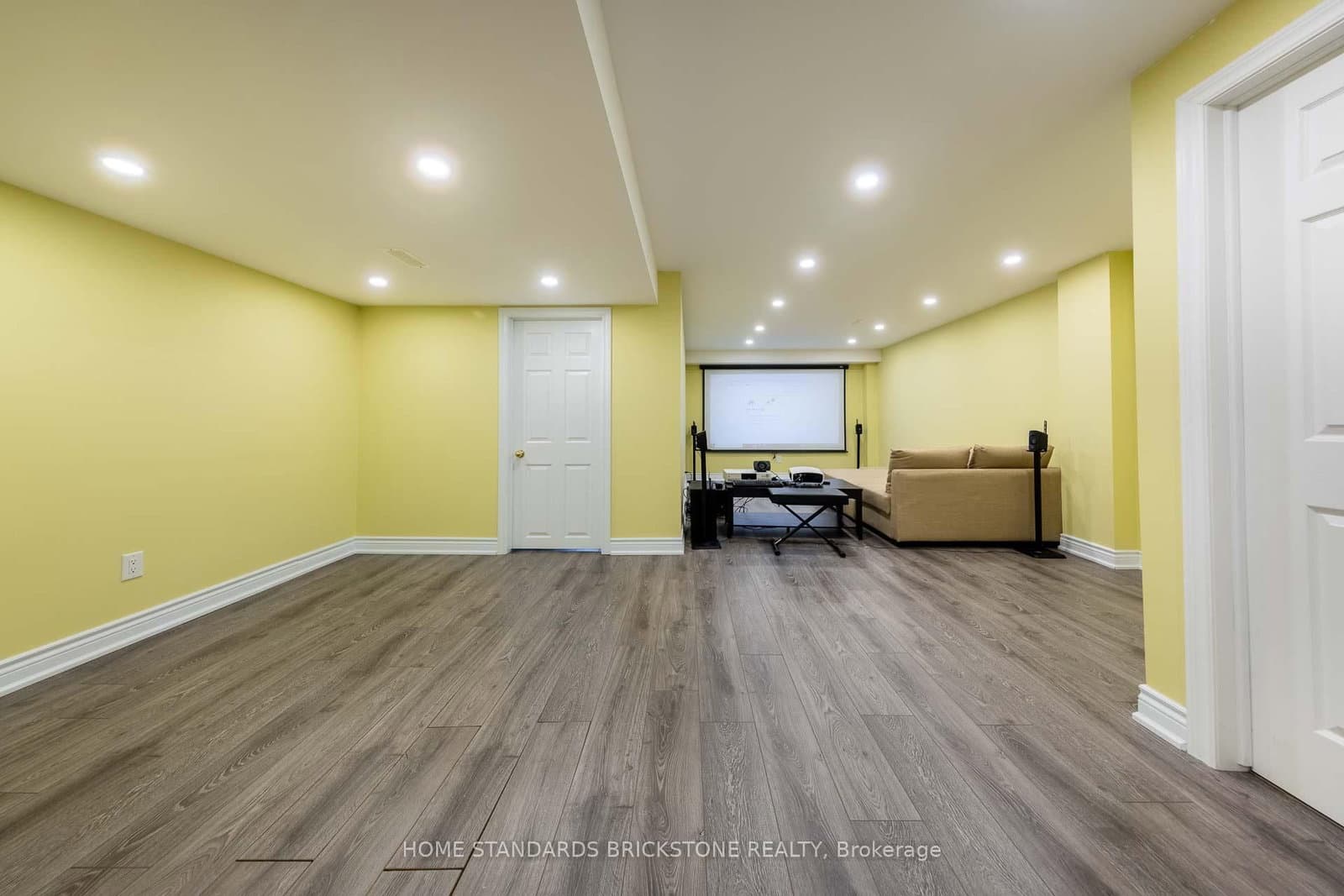 2445 Felhaber Crescent thumbnail 32