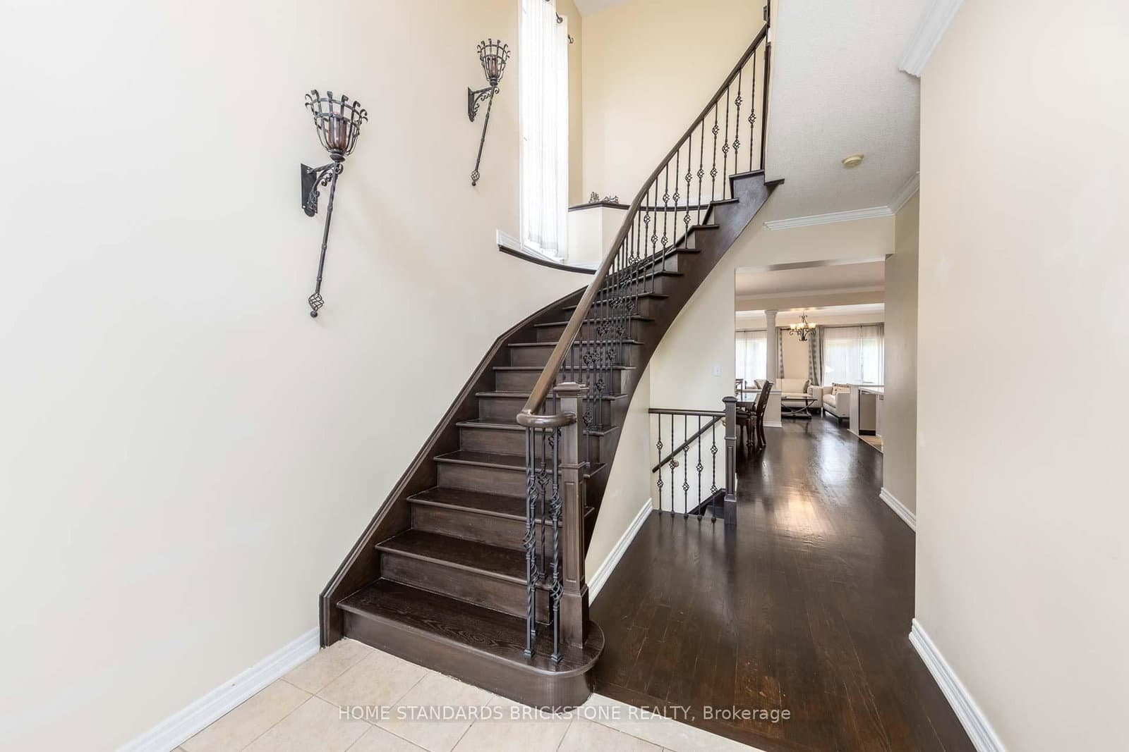 2445 Felhaber Crescent thumbnail 5