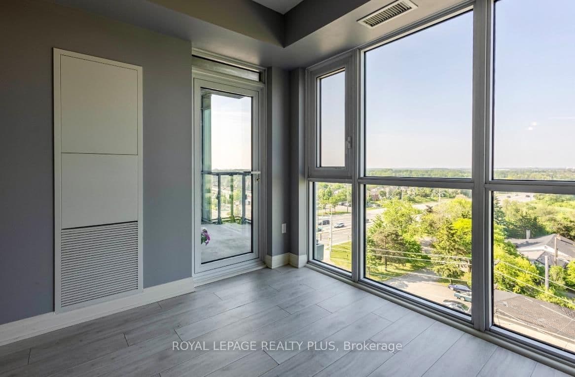 509 Dundas Street W, Unit 701 thumbnail 19