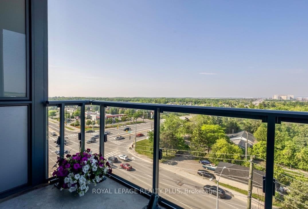 509 Dundas Street W, Unit 701 thumbnail 22
