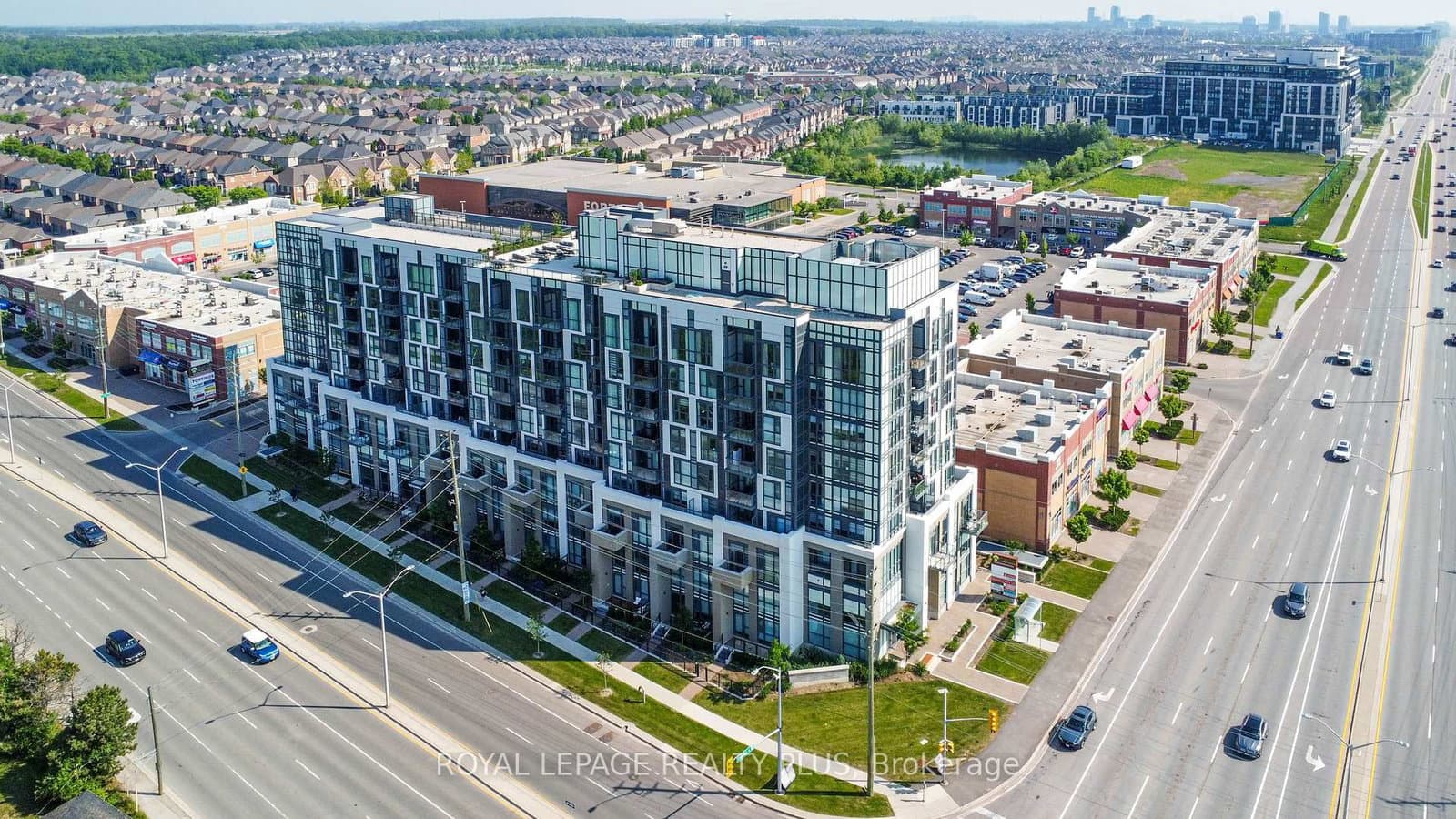 509 Dundas Street W, Unit 701 thumbnail 24