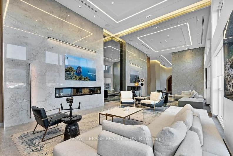 509 Dundas Street W, Unit 701 thumbnail 29