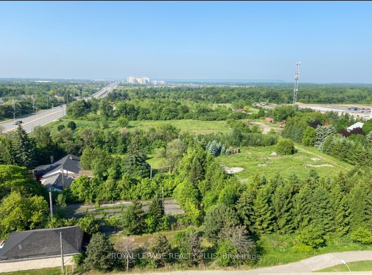 509 Dundas Street W, Unit 701 thumbnail 38