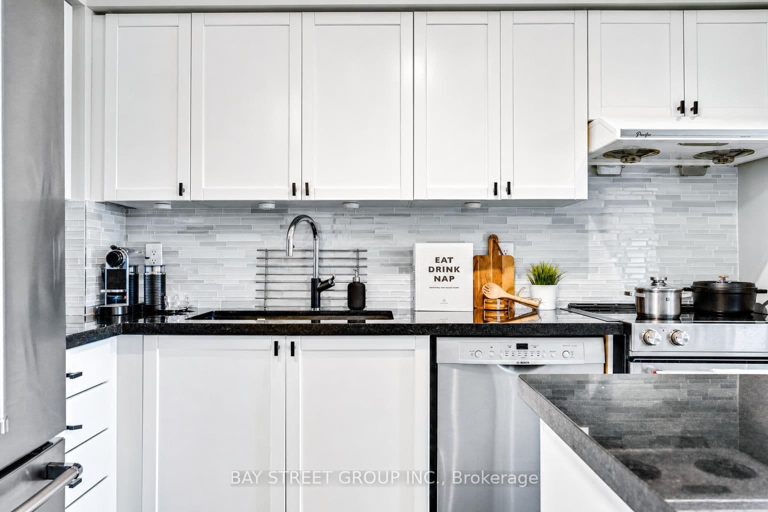 #1706 - 55 Strathaven Drive